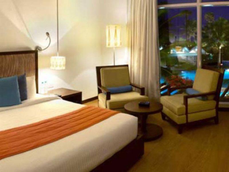 The Park Visakhapatnam Hotel Exterior photo